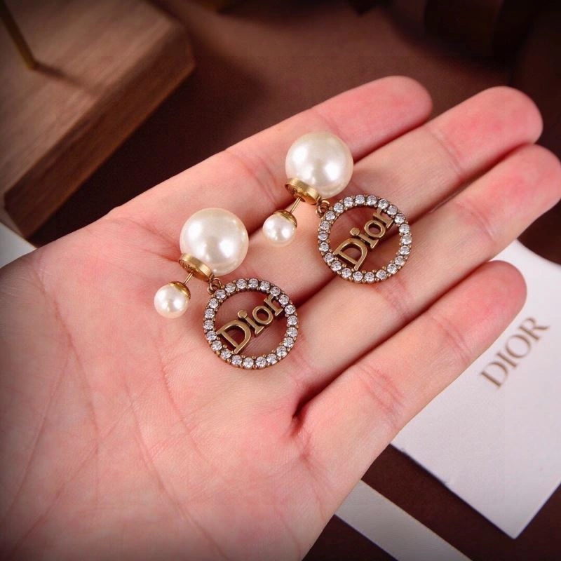 Christian Dior Earrings Sophisticated 235323