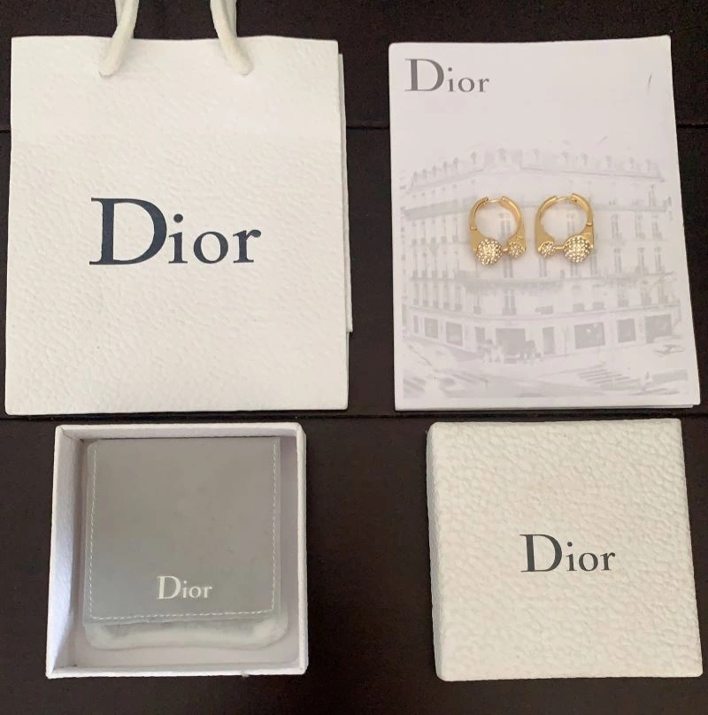 Thermal Christian Dior Earrings 235325