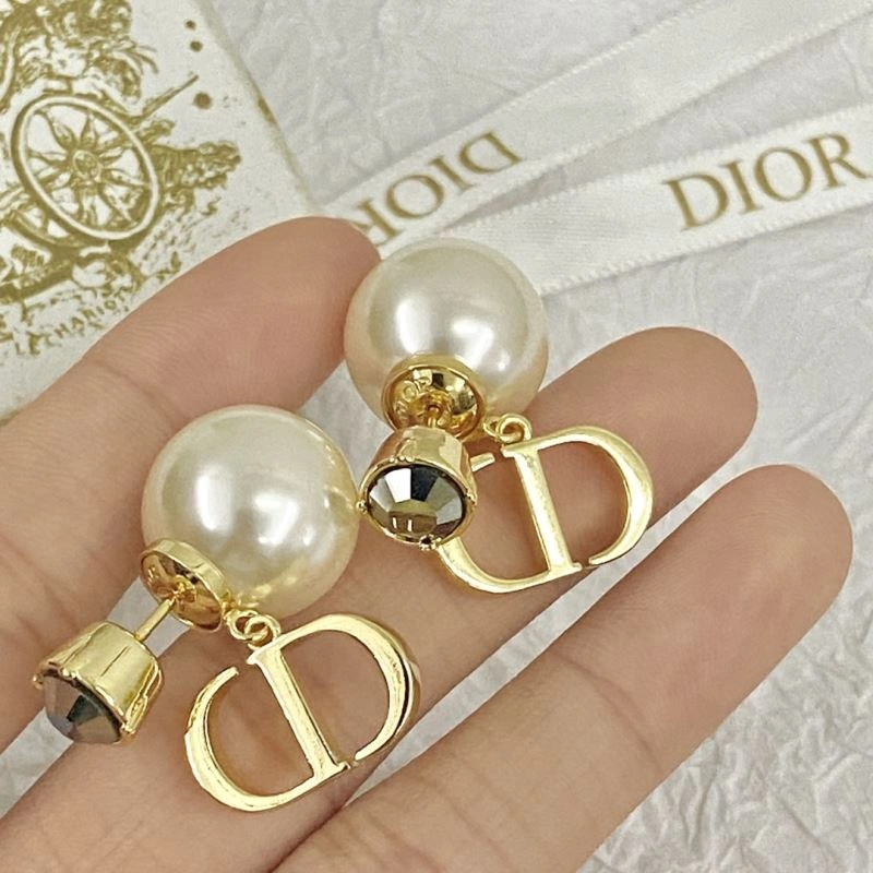 Christian Dior Earrings OnTrend 235326