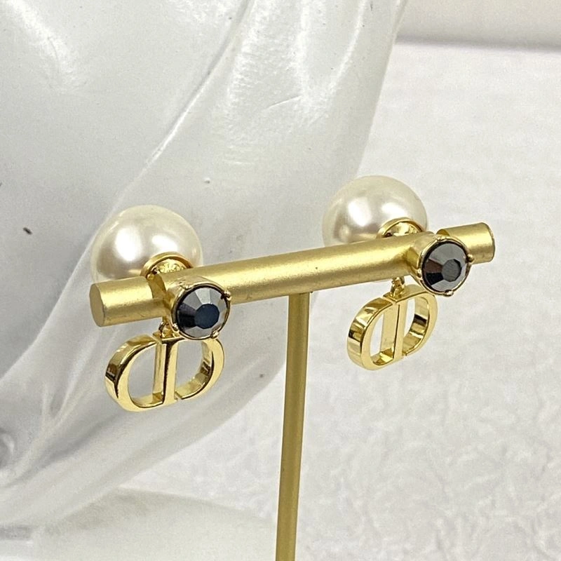Christian Dior Earrings OnTrend 235326