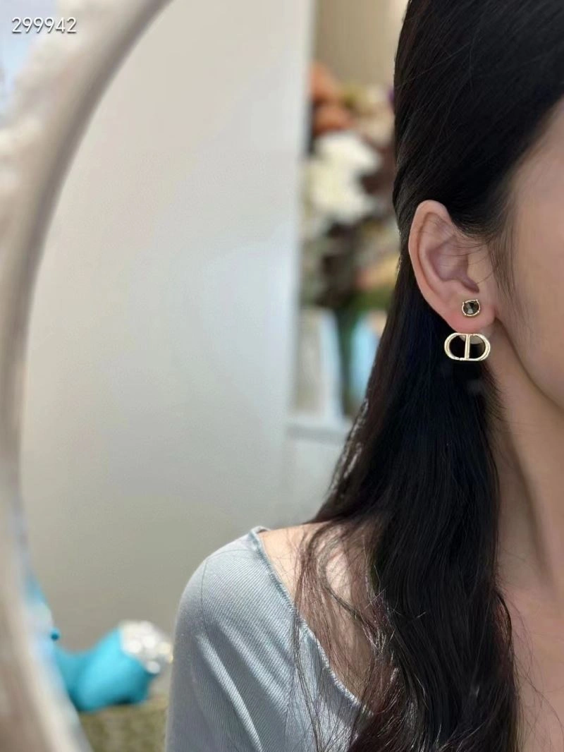 Christian Dior Earrings OnTrend 235326