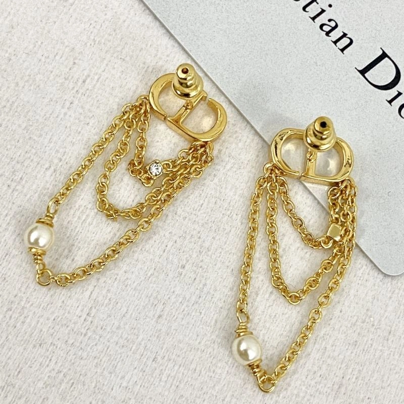 Vibrant Christian Dior Earrings 235312