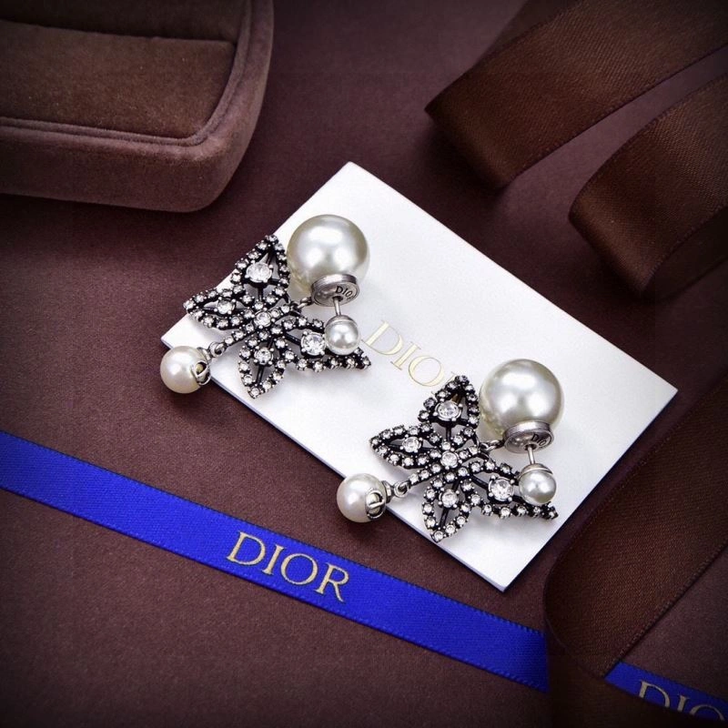 Christian Dior Earrings Lightweight 235316