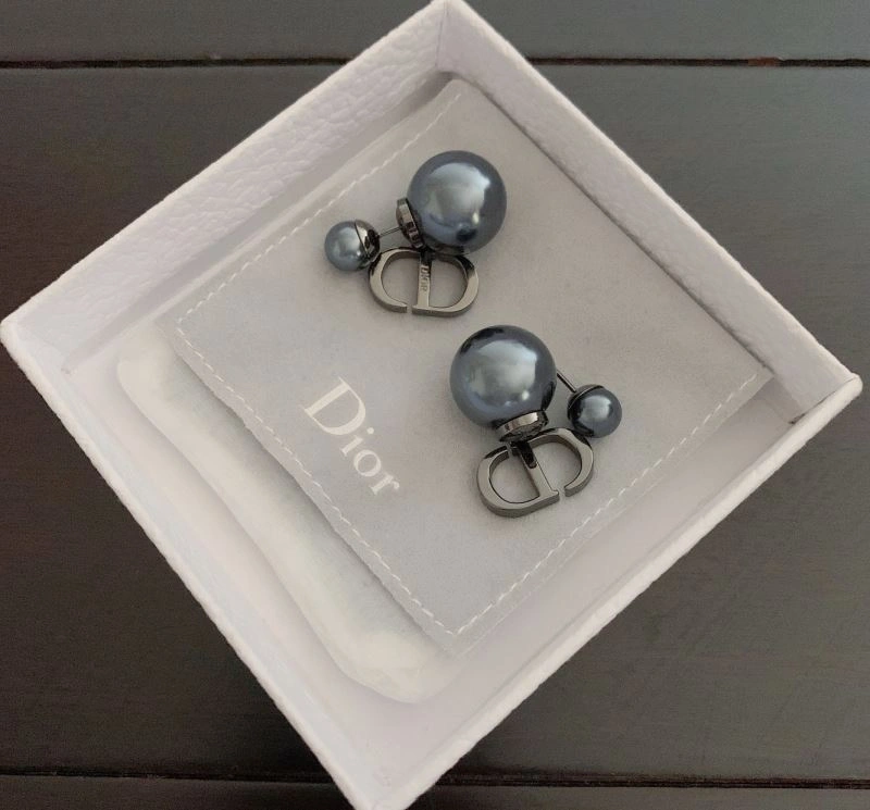 Chic Christian Dior Earrings 235306