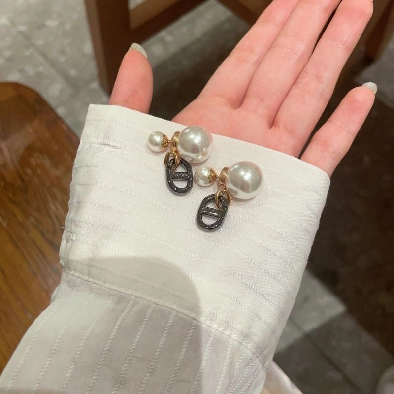 Christian Dior Earrings RelaxedFit 235311