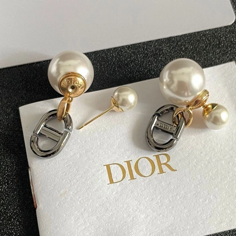 Christian Dior Earrings RelaxedFit 235311
