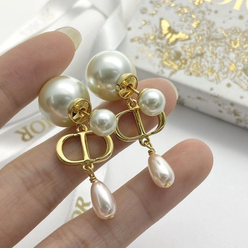 Christian Dior Earrings DailyWear 235292
