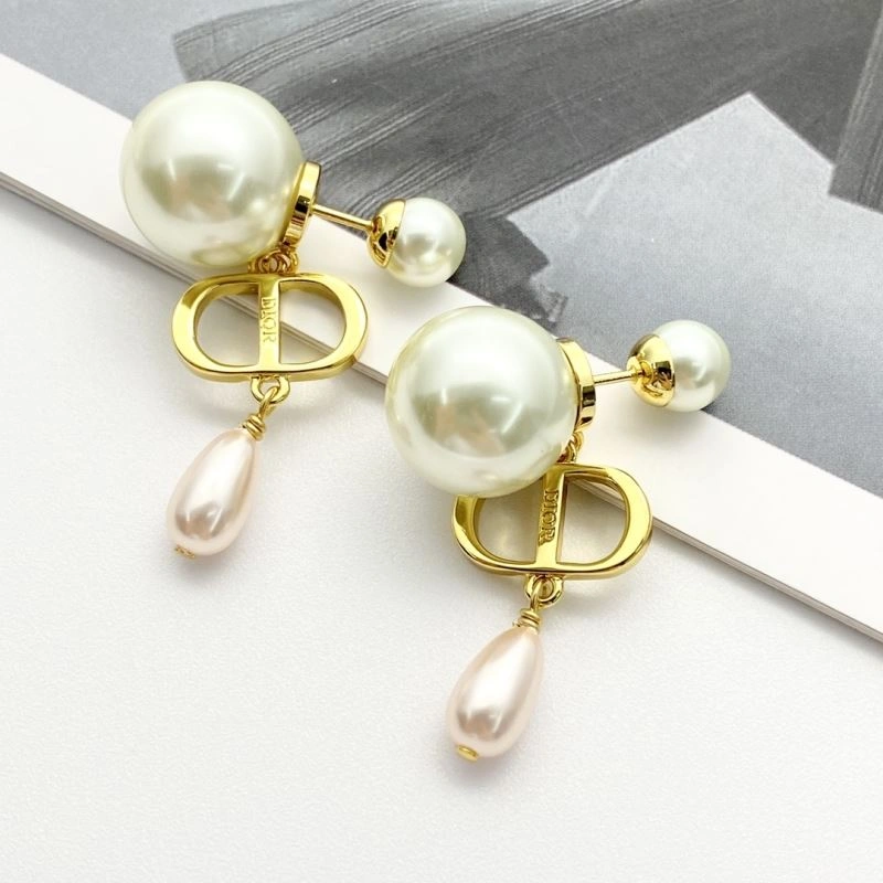 Christian Dior Earrings DailyWear 235292