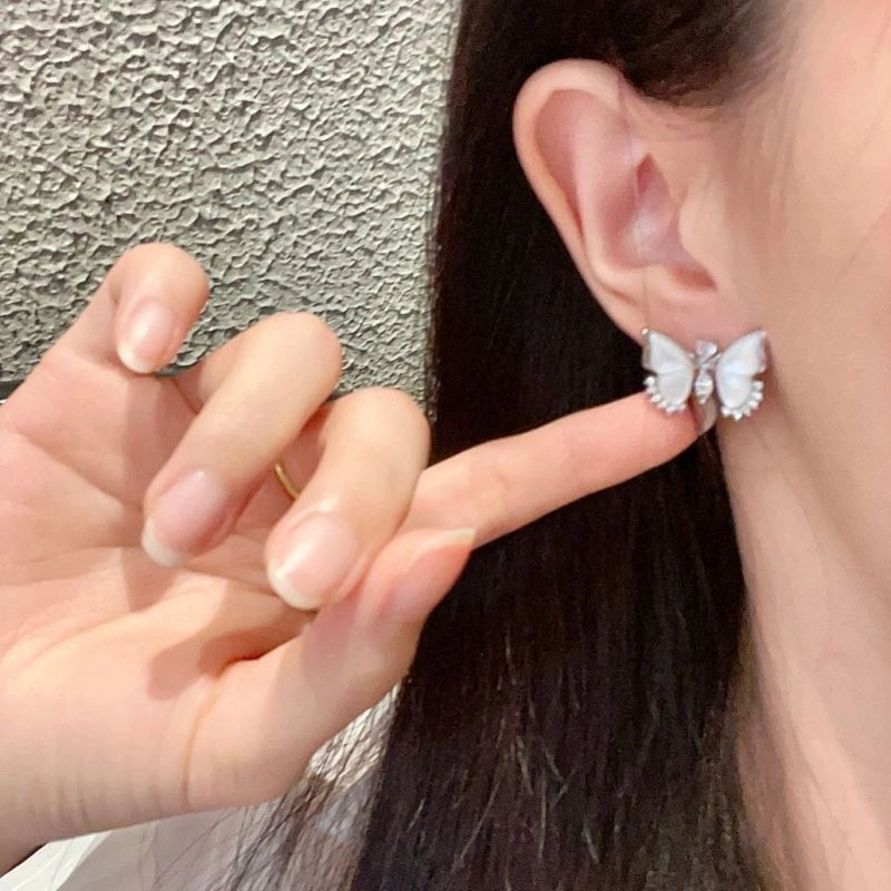 Christian Dior Earrings SmartChoice 235299