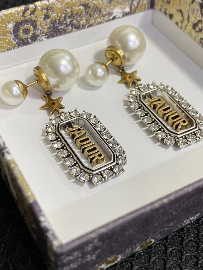 Christian Dior Earrings Refined 235286