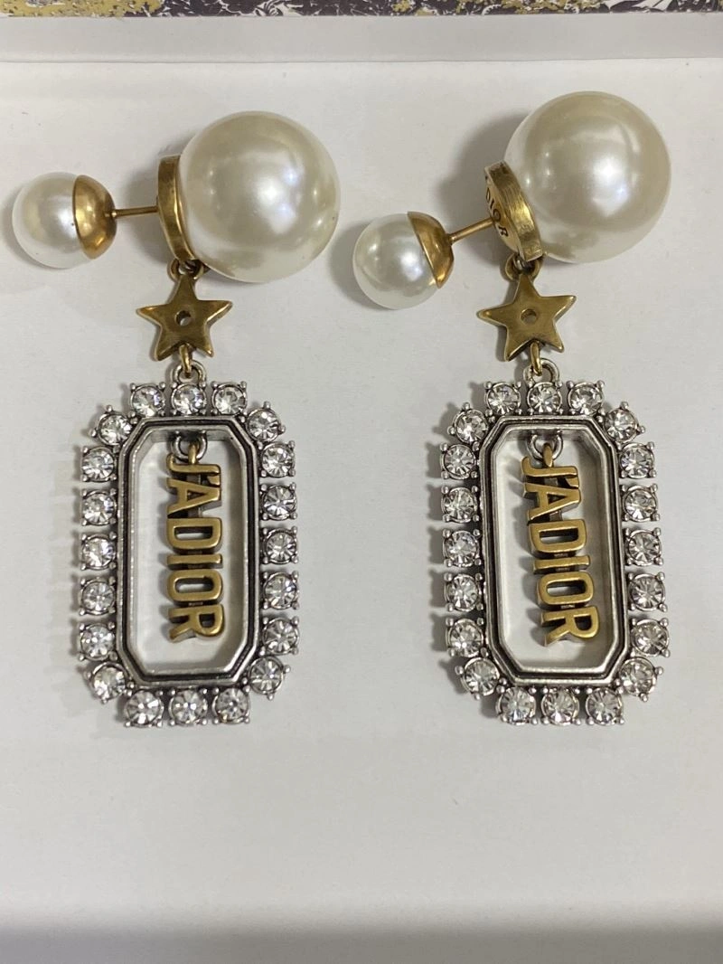 Christian Dior Earrings Refined 235286
