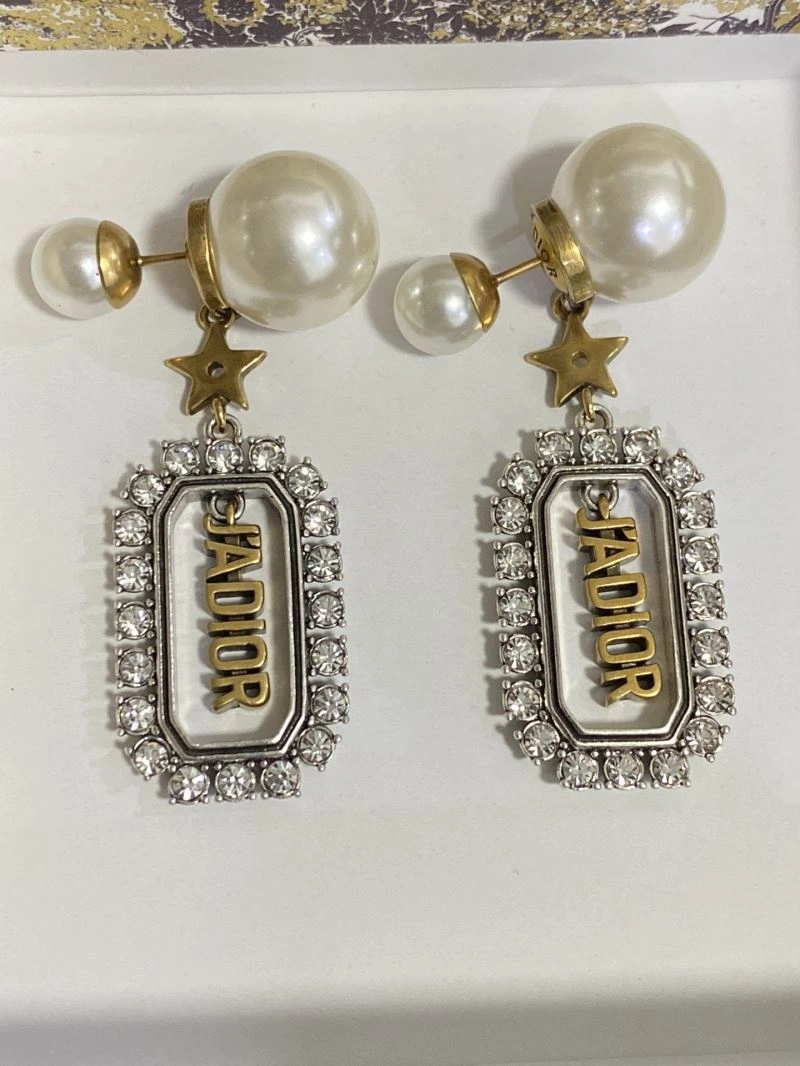 Christian Dior Earrings Refined 235286