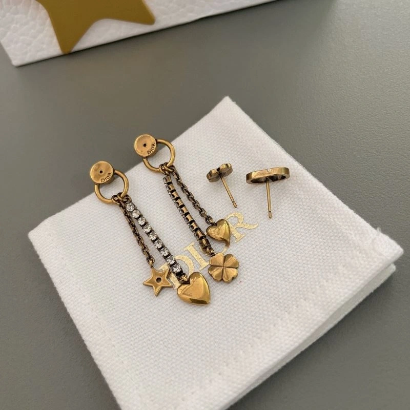 Trendsetting Christian Dior Earrings 235271