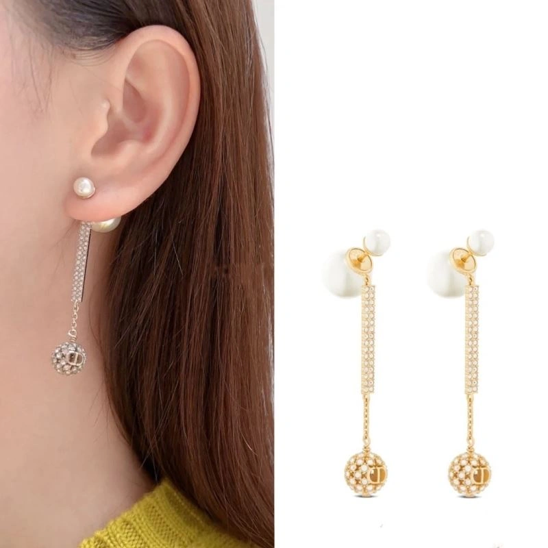 Christian Dior Earrings Refined 235277