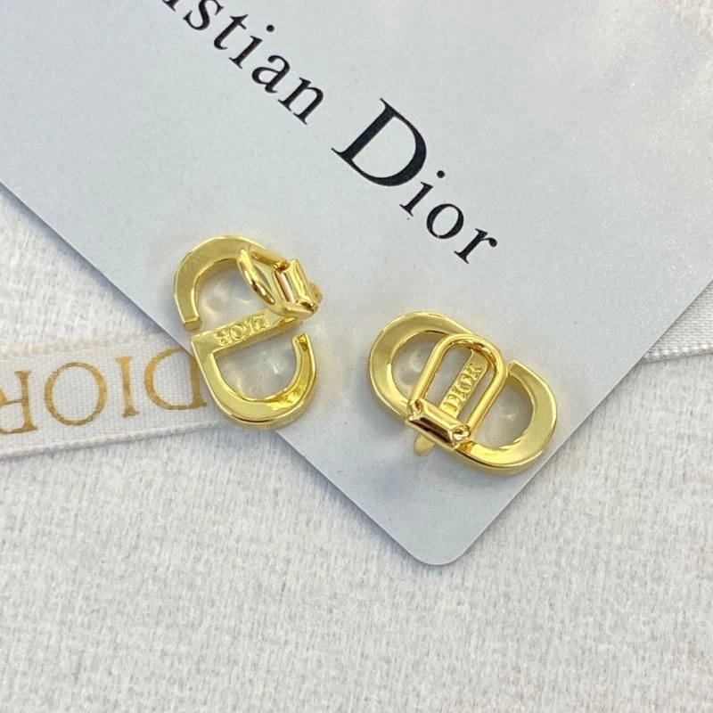 Casual Christian Dior Earrings 235346