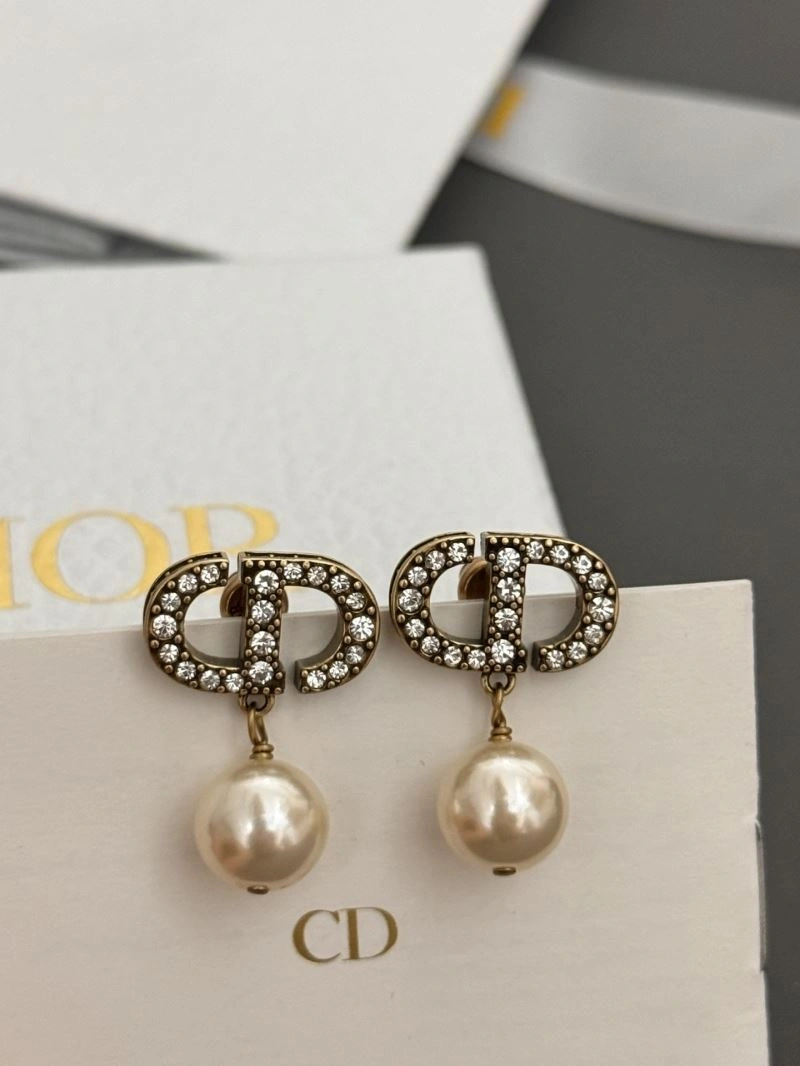 OnTrend Christian Dior Earrings 235077