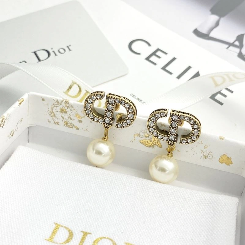 Christian Dior Earrings Lightweight 235085