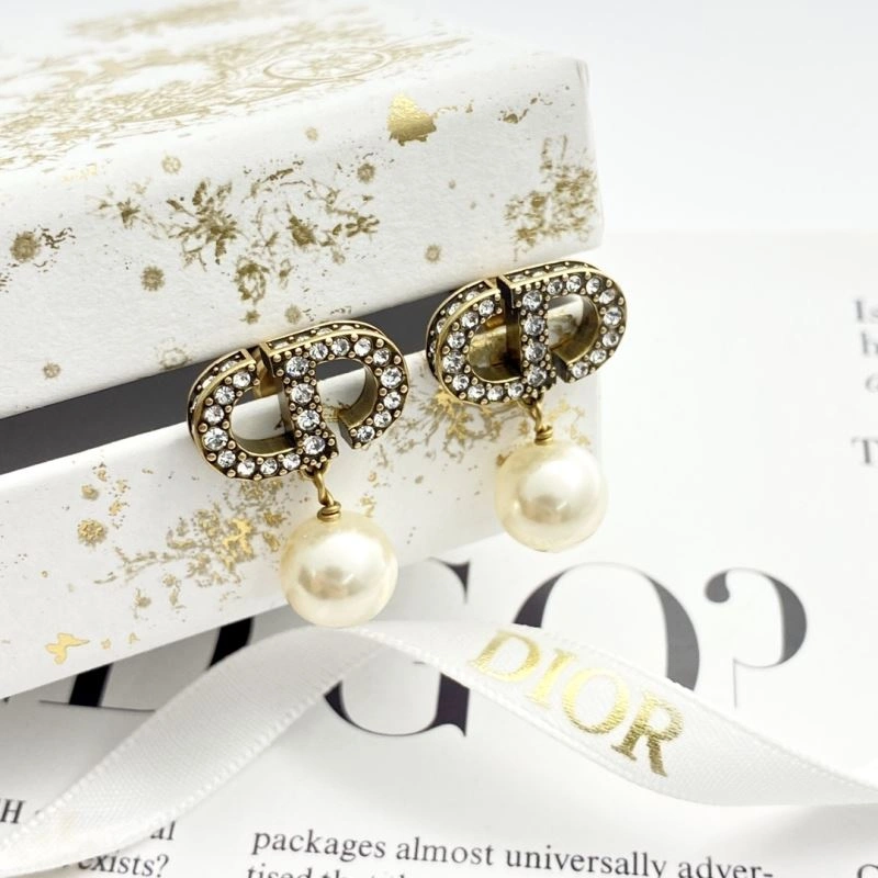 Christian Dior Earrings Lightweight 235085
