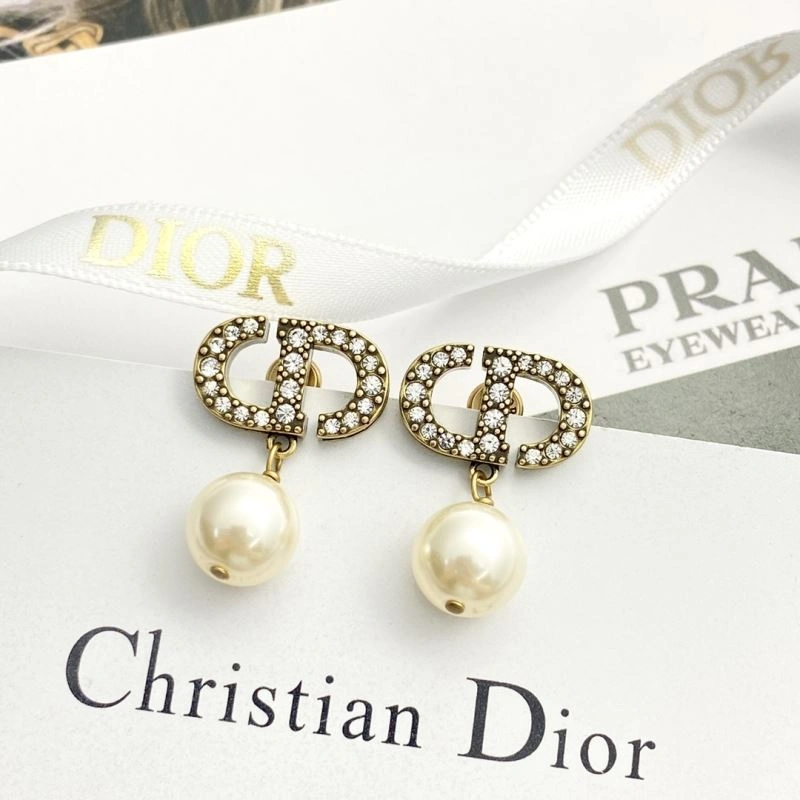 Christian Dior Earrings Lightweight 235085