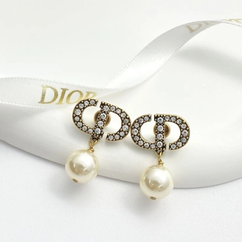 Christian Dior Earrings Lightweight 235085