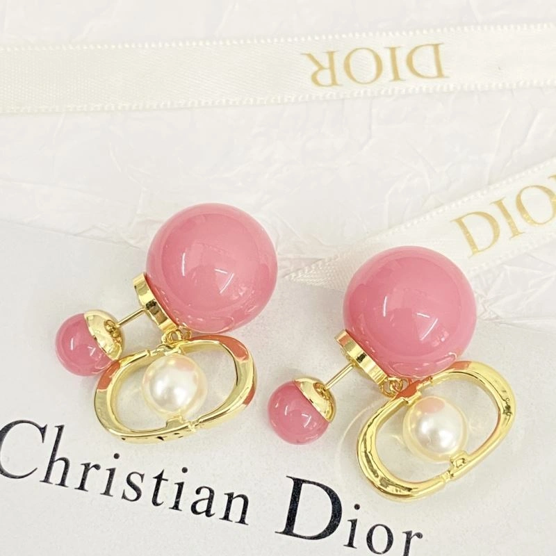 Christian Dior Earrings Minimalist 235080