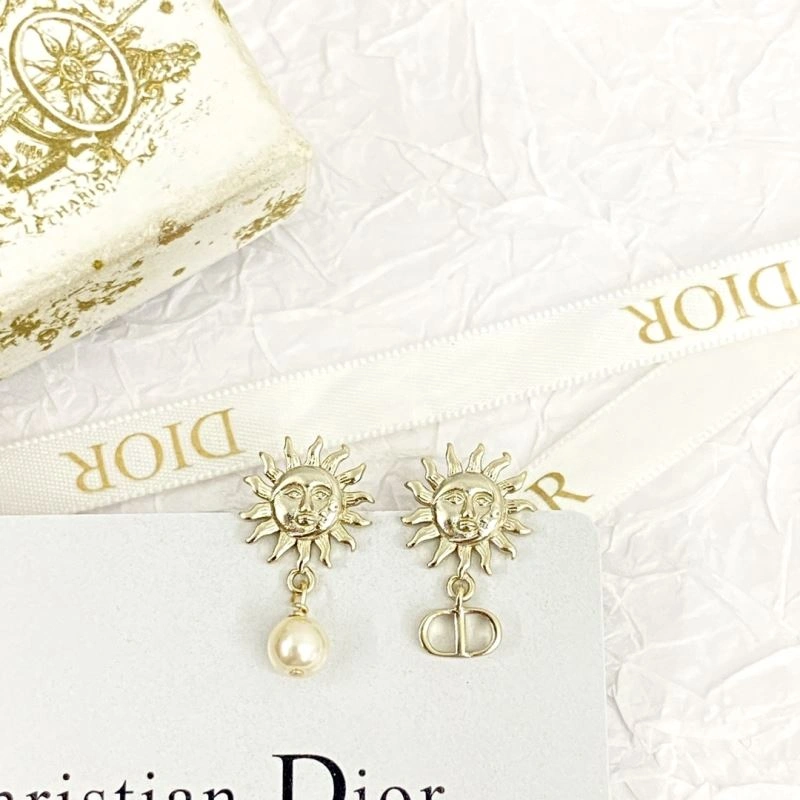 HighPerformance Christian Dior Earrings 235083
