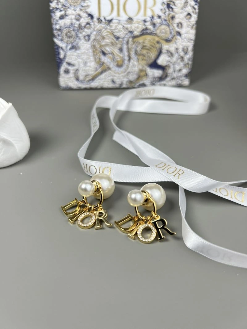 Christian Dior Earrings Refined 235124