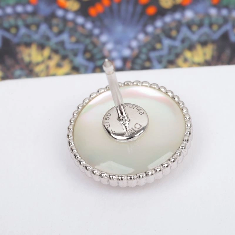 Minimalist Christian Dior Earrings 235022