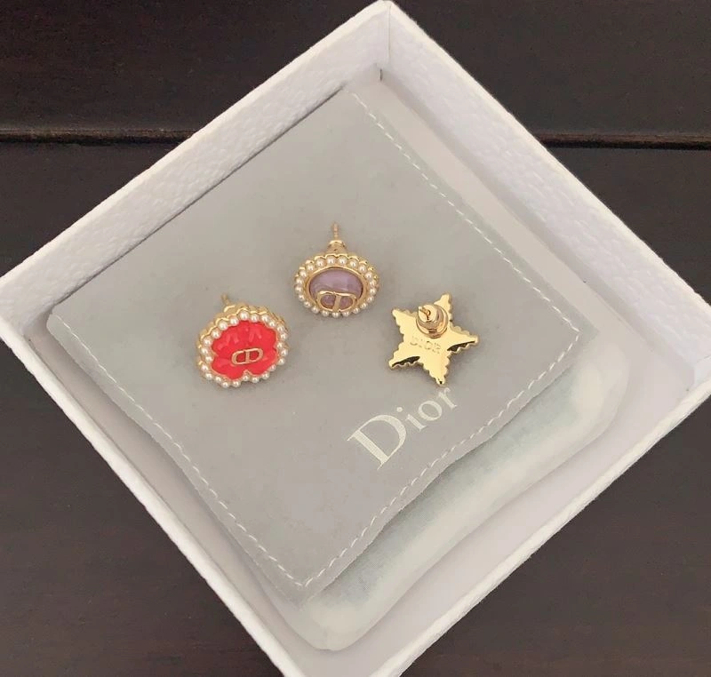 Trendy Christian Dior Earrings 235002
