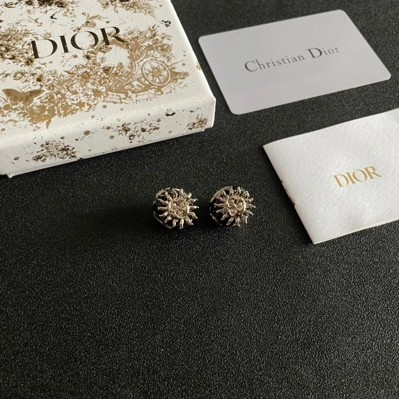 UrbanStyle Christian Dior Earrings 235009