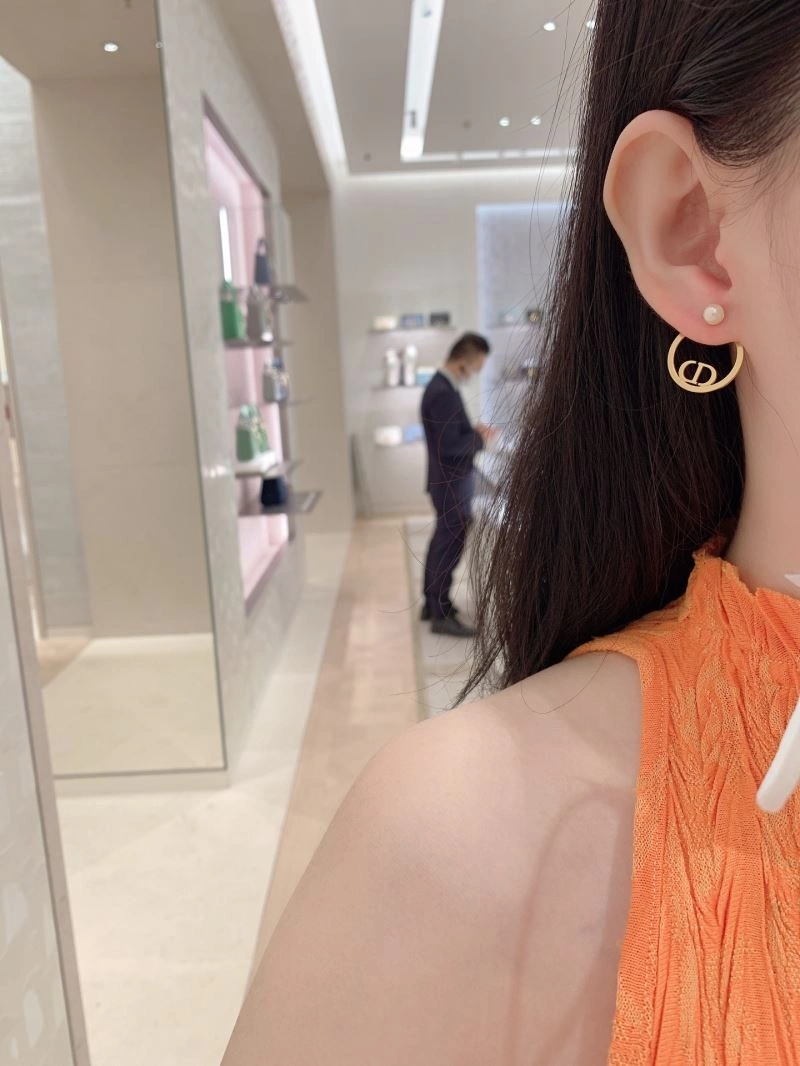 Stretchable Christian Dior Earrings 235004