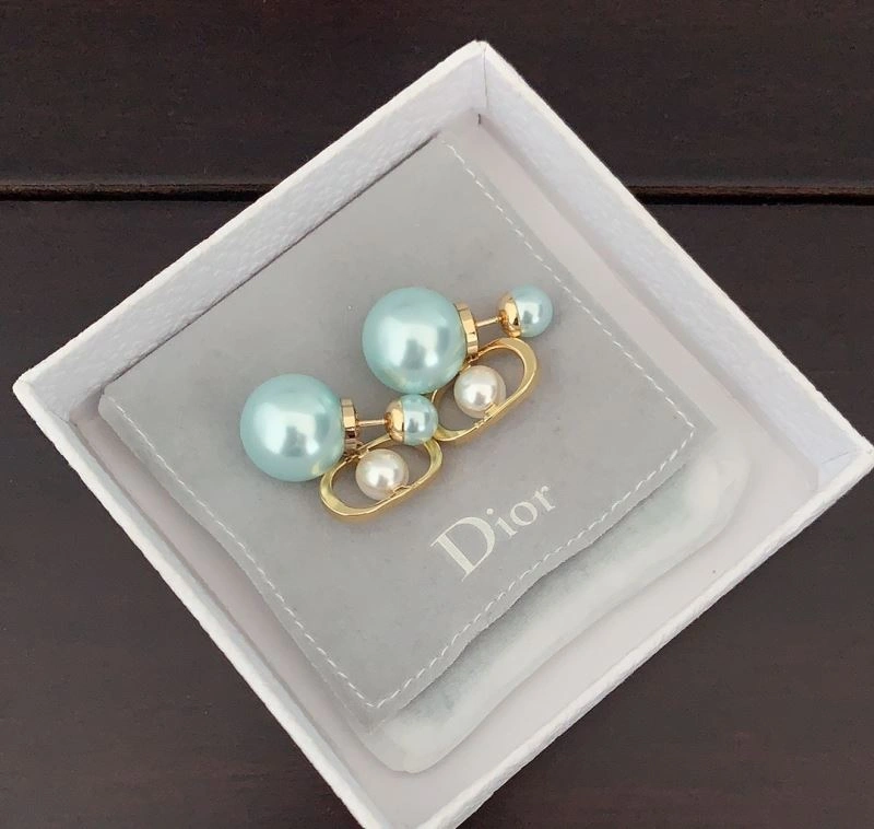 Affordable Christian Dior Earrings 234990