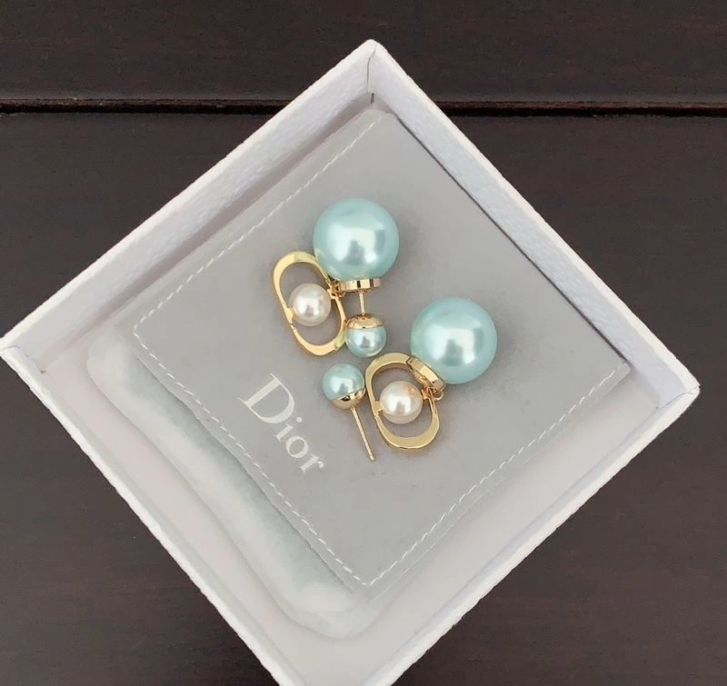 Affordable Christian Dior Earrings 234990