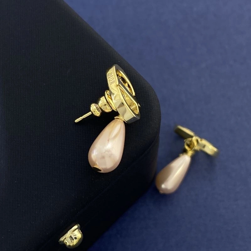 Christian Dior Earrings WrinkleFree 235005