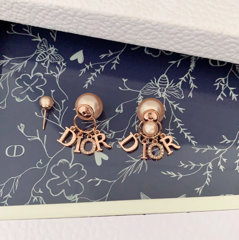 OnTrend Christian Dior Earrings 234935