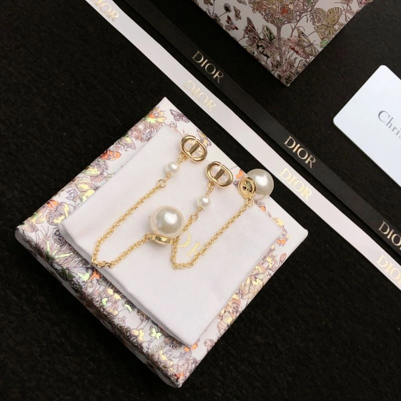 Bright Christian Dior Earrings 234931