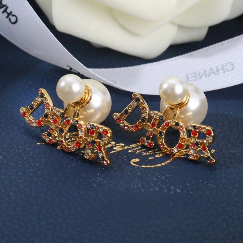Trendy Christian Dior Earrings 234934