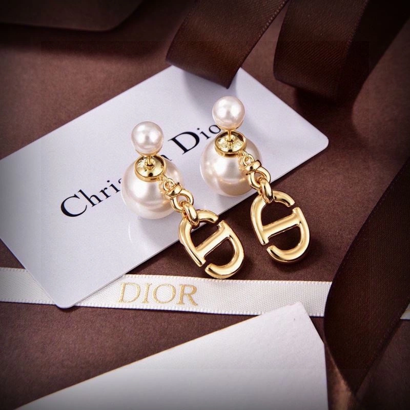 Christian Dior Earrings DailyWear 234944