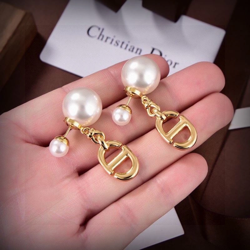 Christian Dior Earrings DailyWear 234944