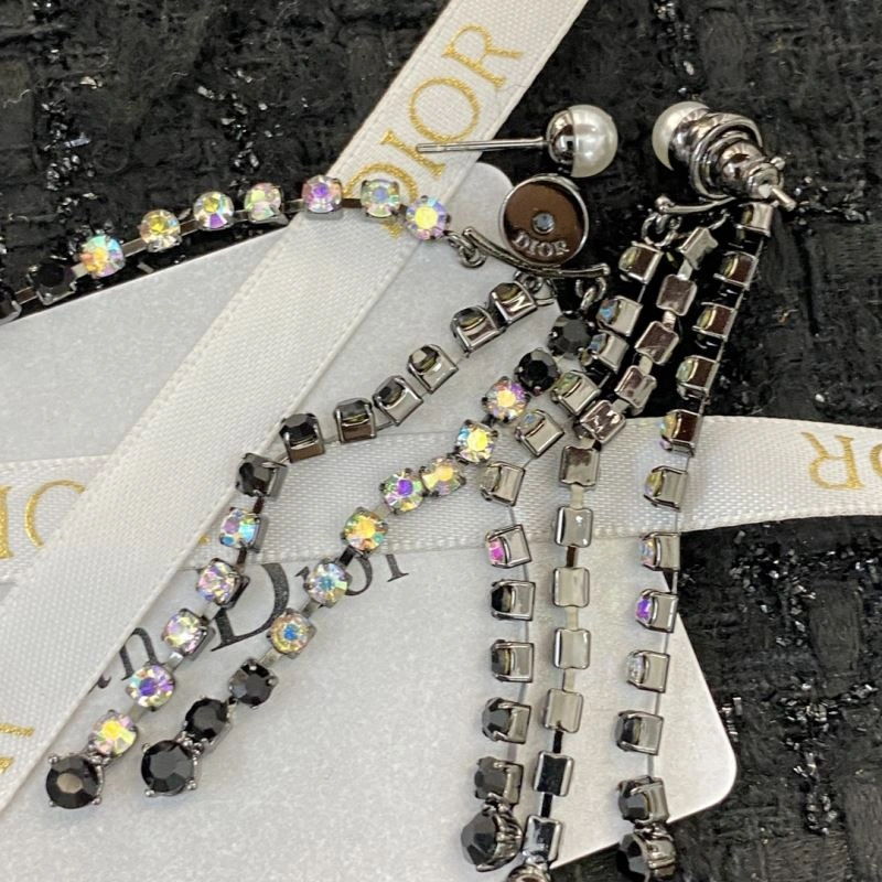 Christian Dior Earrings Practical 234907