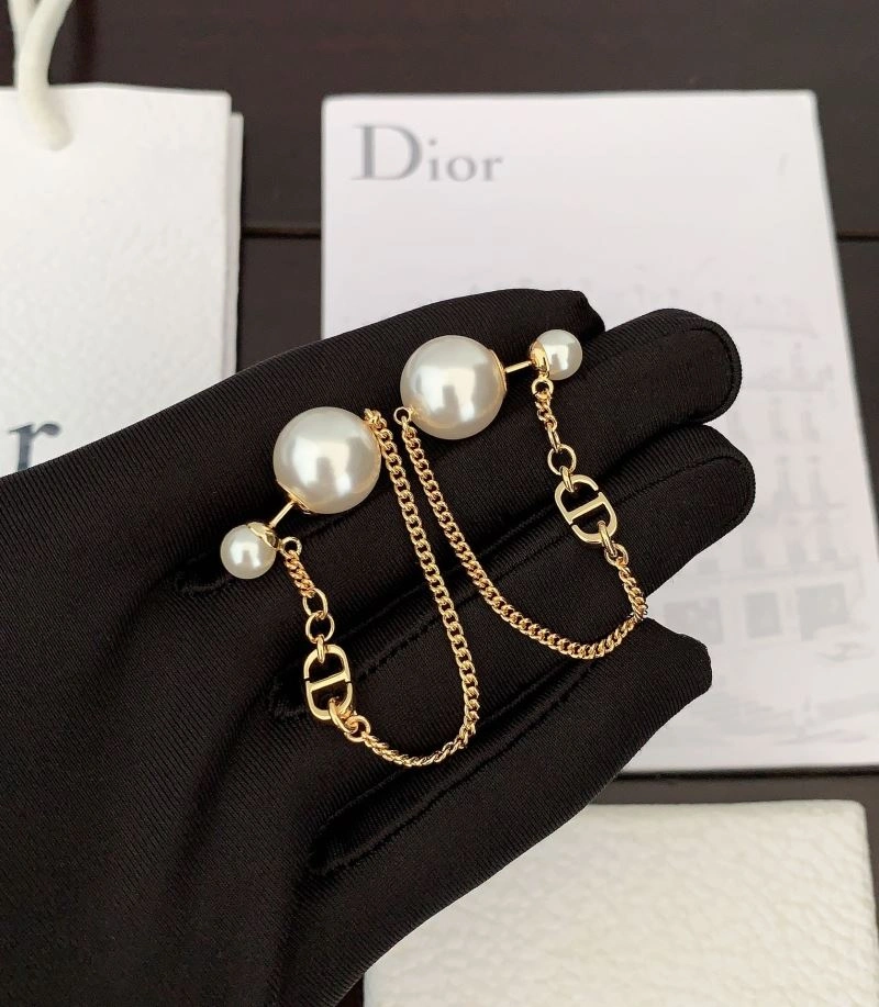 Timeless Christian Dior Earrings 234917