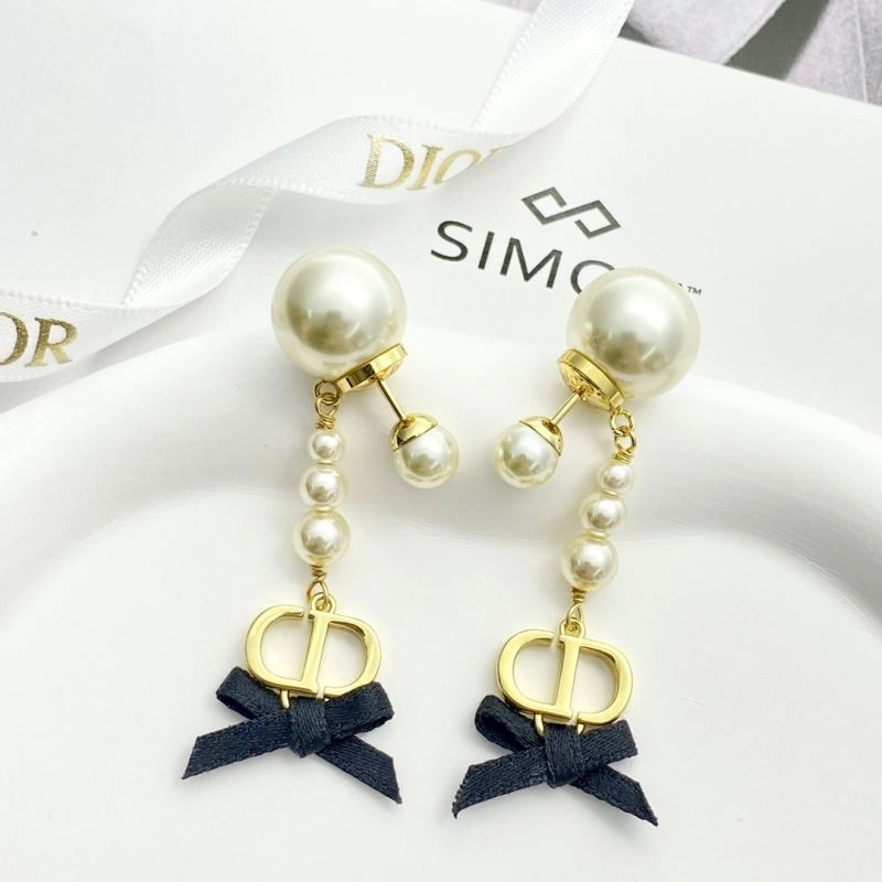 Elegant Christian Dior Earrings 234895