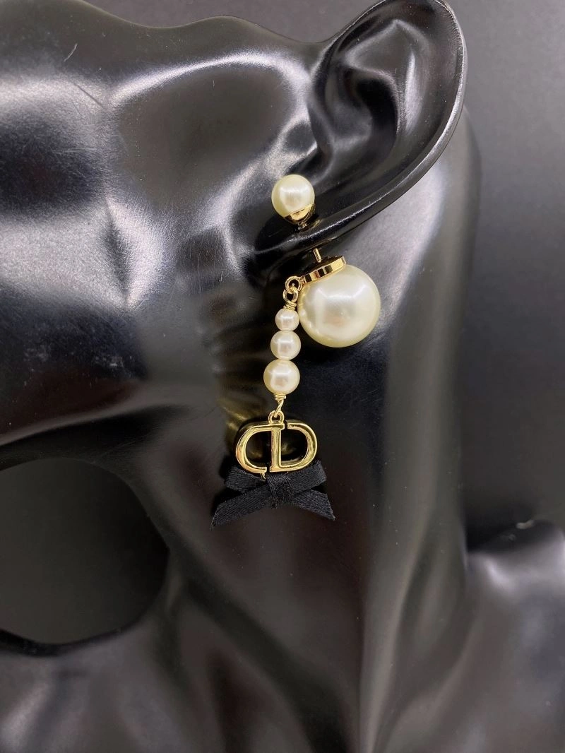 Christian Dior Earrings SmoothTexture 234871