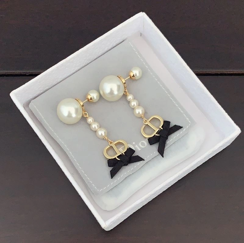 Christian Dior Earrings SmoothTexture 234871