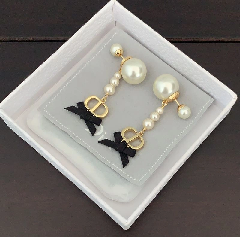 Christian Dior Earrings SmoothTexture 234871