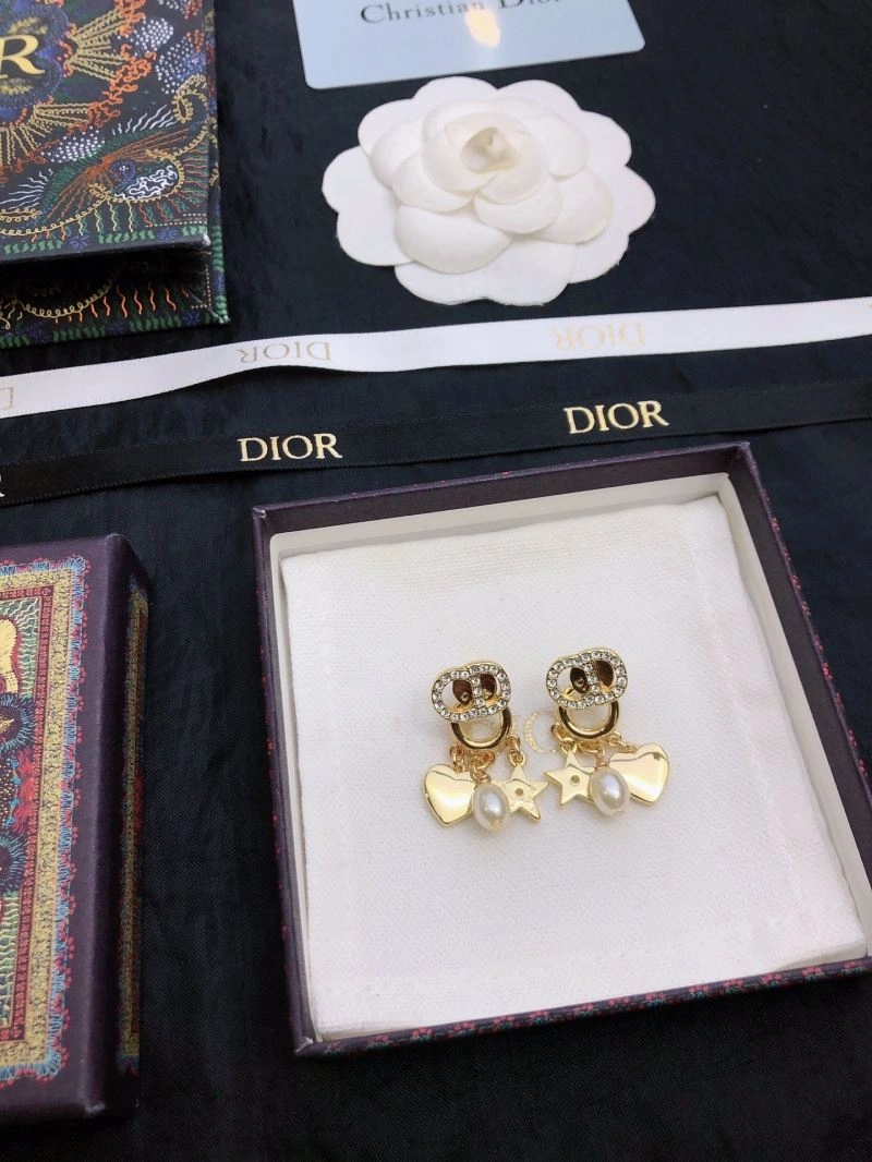Sustainable Christian Dior Earrings 234936