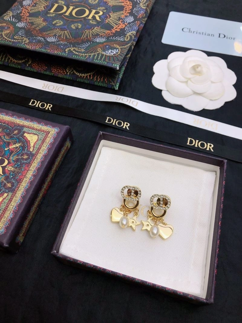 Sustainable Christian Dior Earrings 234936