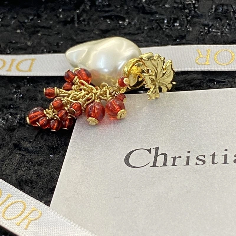 Versatile Christian Dior Earrings 234875