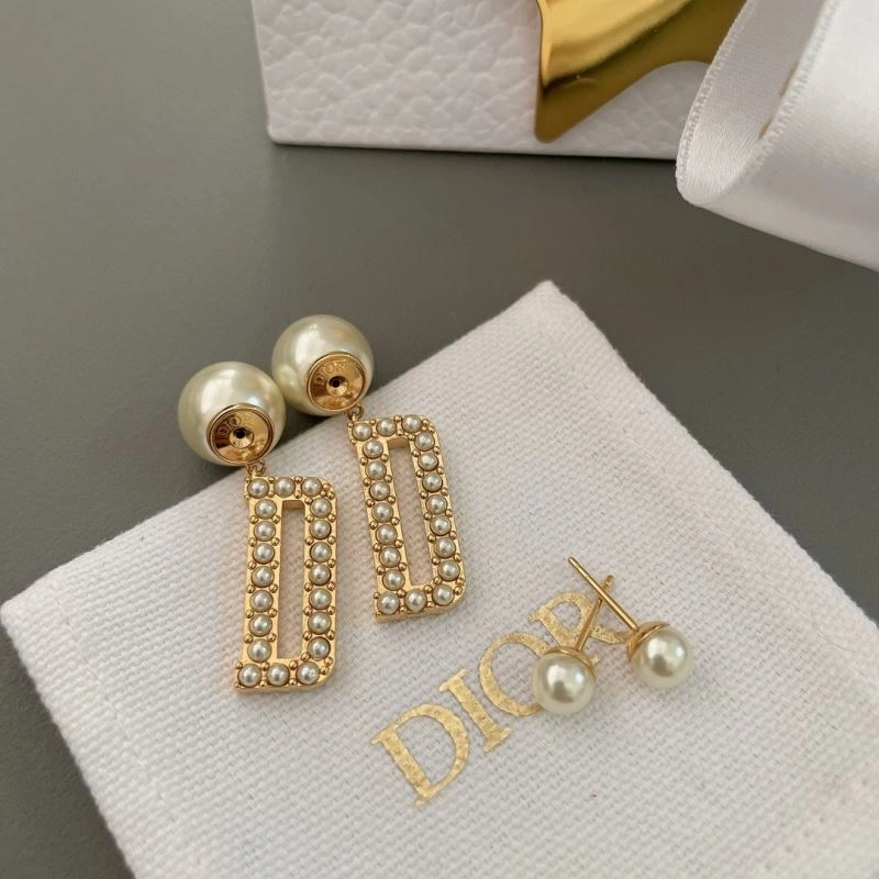 Contemporary Christian Dior Earrings 234860