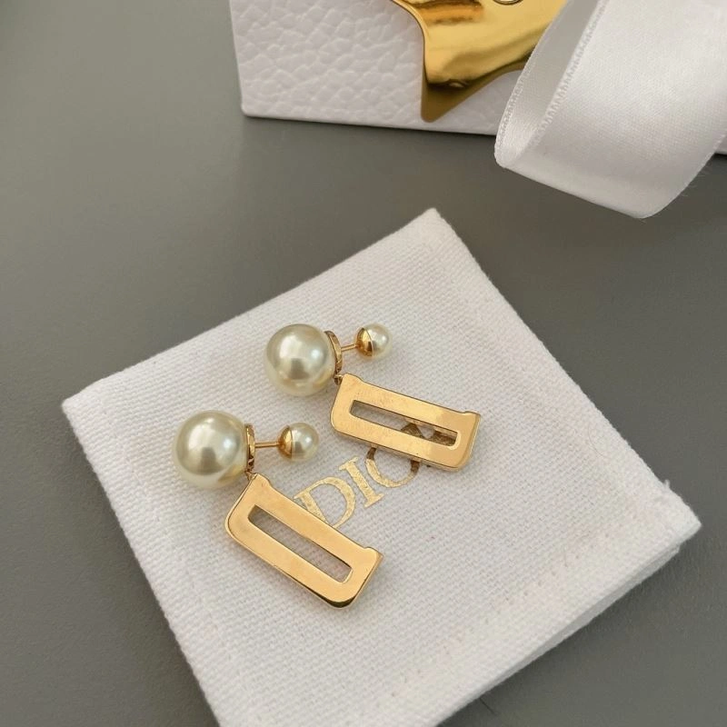 Contemporary Christian Dior Earrings 234860